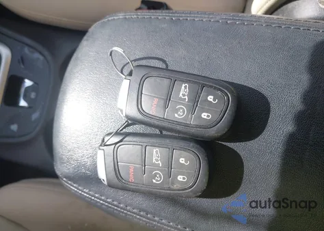 2016 Jeep Cherokee Latitude from USA, damaged, VIN 1C4PJMCS8GW220381